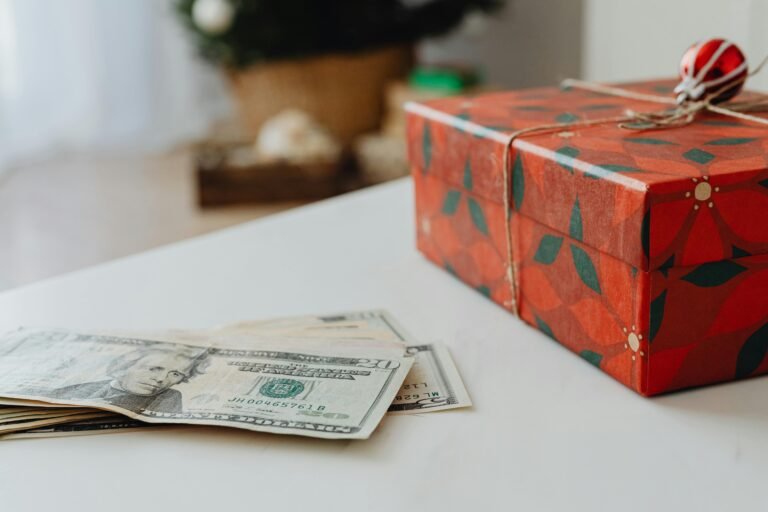 Avoid Holiday Debt How I Budgeted Christmas Spending in Advance